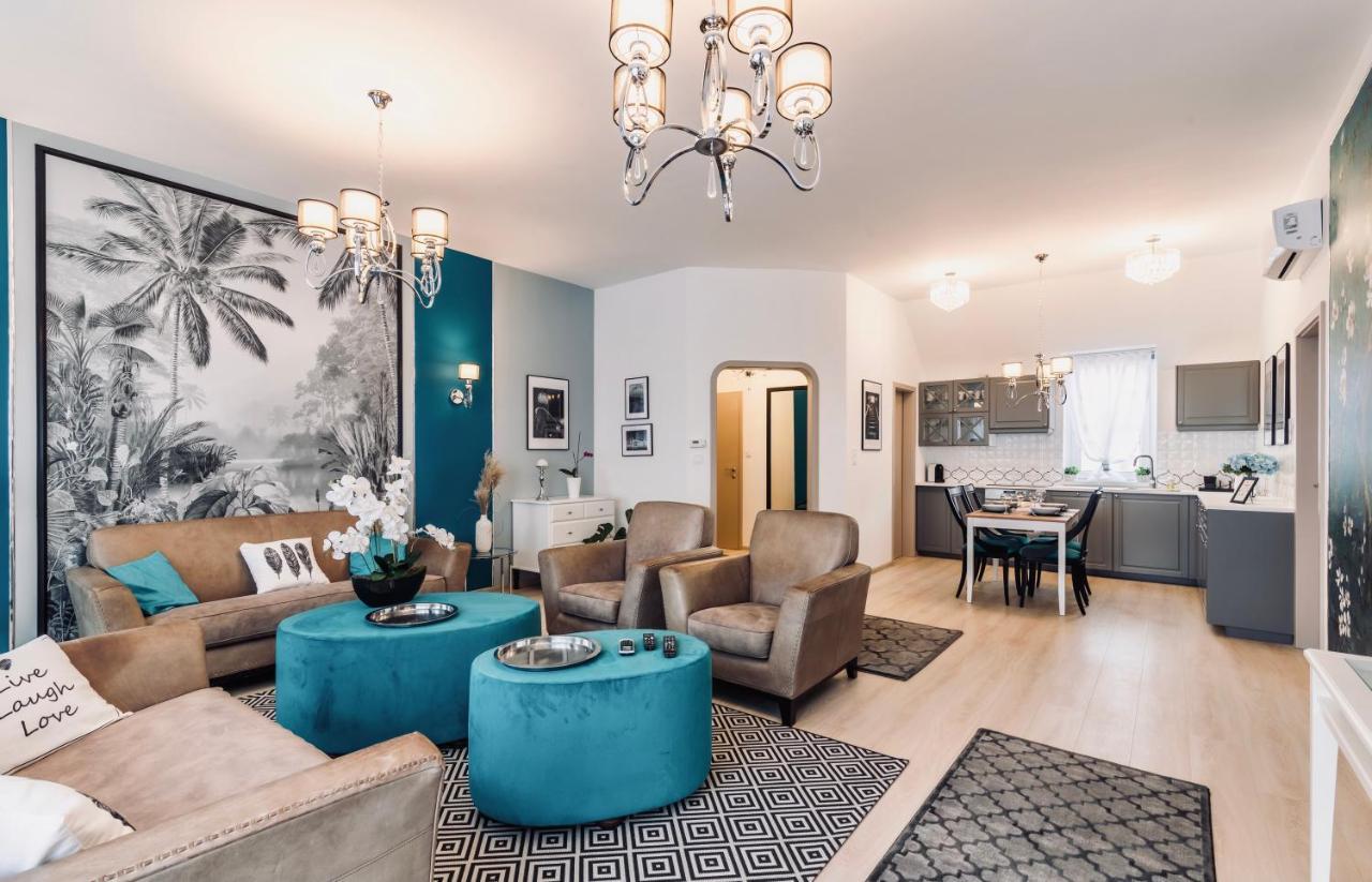 Monarchia Apartman Grand Mosonmagyarovar Exterior photo