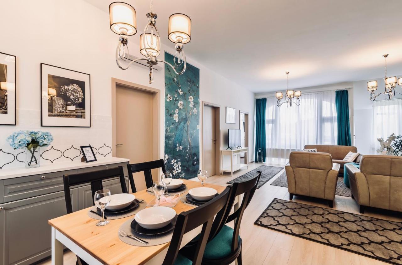 Monarchia Apartman Grand Mosonmagyarovar Exterior photo